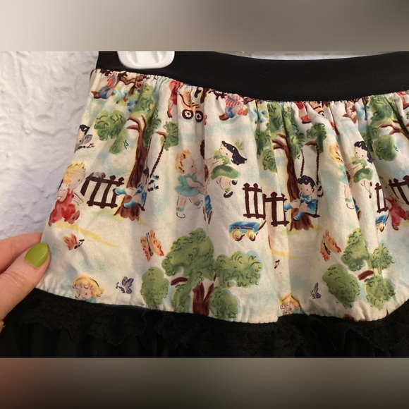 💛 Ruffle mini skirt by Orbit for Cykxtees - Picture 5 of 10